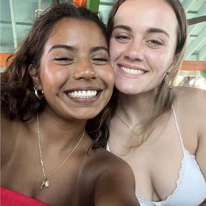 Meet your Posher, Ashlyn